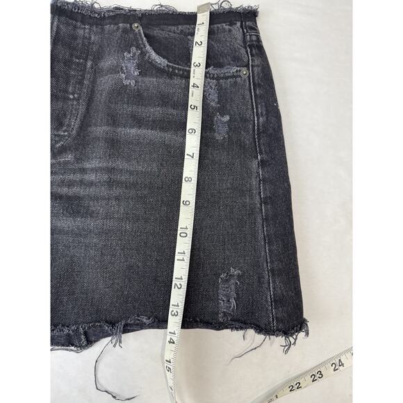 Reformation Black Distressed Denim Mini Skirt Raw Hem High Rise Size 28 - Picture 5 of 8